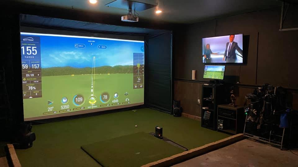 SkyTrak Course Play Golf Simulator Play Package With Access to 31 World-Class Golf Courses